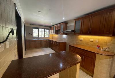 4 Bed Townhouse with En Suite at General Mathenge