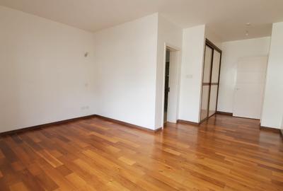 4 Bed Apartment with En Suite in Lavington - 4