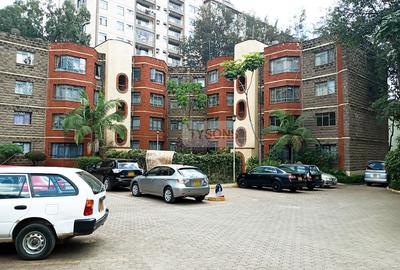 3 Bed Apartment with En Suite in Kilimani