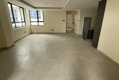 4 Bed Apartment with En Suite in Westlands Area - 2