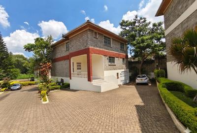 5 Bed Townhouse with En Suite in Lavington