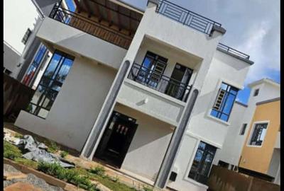 4 Bed House with En Suite at Kenyatta Road