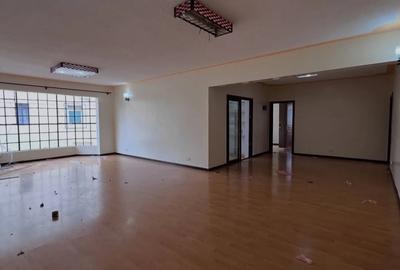 4 Bed Apartment with En Suite in Lavington - 3