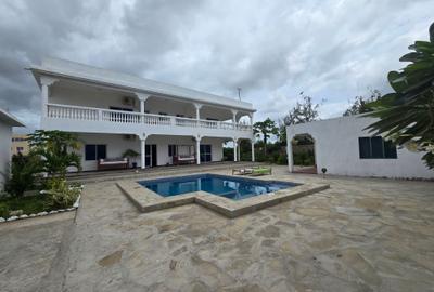 6 Bed House with En Suite in Watamu