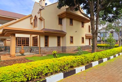 5 Bed House with En Suite at Runda Road - 3