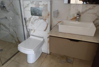 2 Bed Apartment with En Suite at Brookside - 4