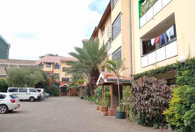 Furnished 2 Bed Apartment with Backup Generator in Parklands