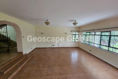 4 Bed House with En Suite in Runda