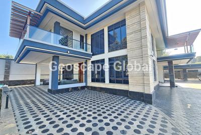 5 Bed House with En Suite in Runda - 4