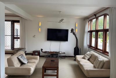 Furnished 1 Bed Apartment with En Suite in Diani - 4