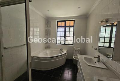 5 Bed House with En Suite in Karen
