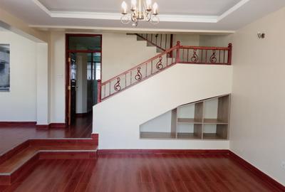 4 Bed Townhouse with En Suite in South C - 3