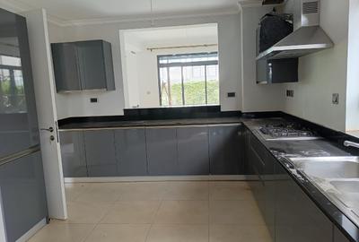 4 Bed Townhouse with Swimming Pool at Five Star Paradise - 4