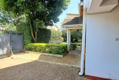 5 Bed Townhouse with En Suite at Kabasiran Avenue