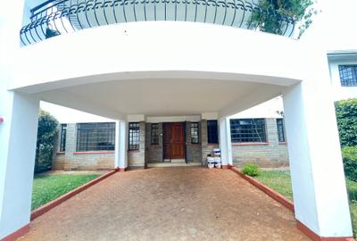 4 Bed Townhouse with En Suite in Westlands Area