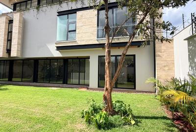 5 Bed Townhouse with En Suite in Westlands Area - 3