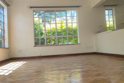 2 Bed House with En Suite at Comboni