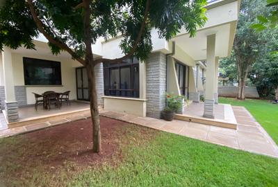 5 Bed Townhouse with En Suite in Lavington