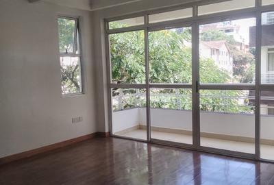 3 Bed Apartment with En Suite in Westlands Area - 3