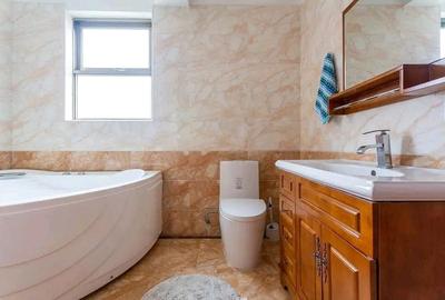 3 Bed Apartment with Swimming Pool in Kilimani