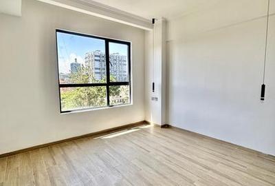 2 Bed Apartment with En Suite in Westlands Area