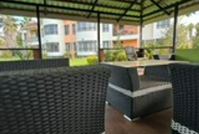 Serviced 2 Bed Apartment with En Suite in Runda