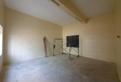 15,945 ft² Warehouse with Backup Generator at Airport North Road - 3