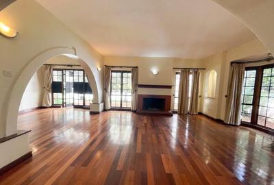 4 Bed Townhouse with En Suite in Westlands Area - 2