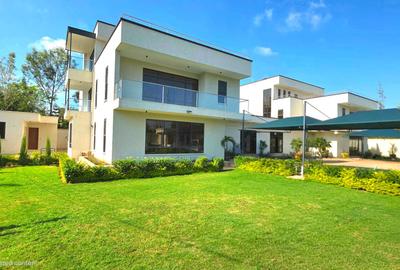 5 Bed House with En Suite in Karen