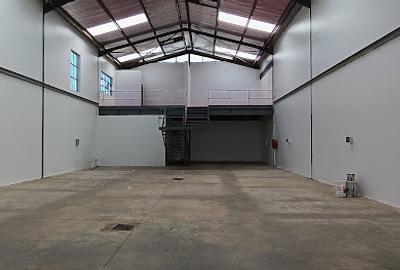 3,000 ft² Warehouse with Service Charge Included in Kamakis