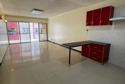3 Bed Apartment with Swimming Pool in Kilimani - 4