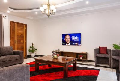 6 Bed House with En Suite at Hillcrest Dr - 2