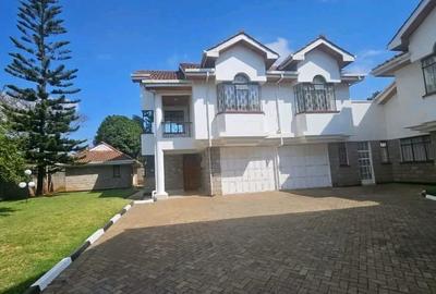 3 Bed House with En Suite in Runda - 3