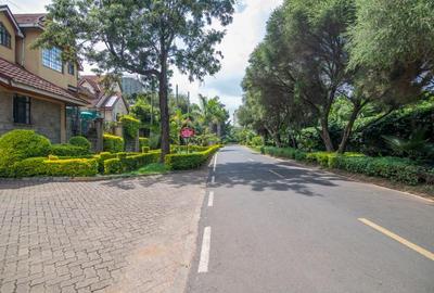 5 Bed Townhouse with En Suite in Kileleshwa