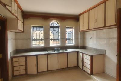 5 Bed Townhouse with En Suite at Kitisuru