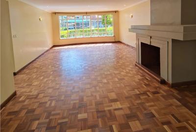 5 Bed Townhouse with En Suite in Kileleshwa - 3