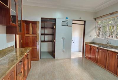 4 Bed House with En Suite in Karen - 4