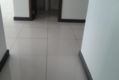 3 Bed Apartment with En Suite in General Mathenge