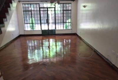 4 Bed Townhouse with En Suite in Lavington - 4