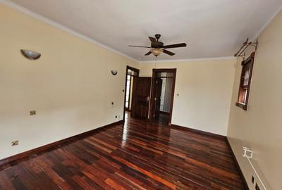 4 Bed Townhouse with En Suite in Kyuna