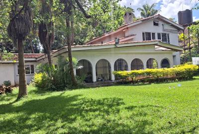 4 Bed House with En Suite in Muthaiga