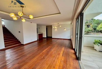 4 Bed Apartment with En Suite at Rosslyn