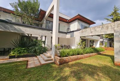 4 Bed House with En Suite in Karen