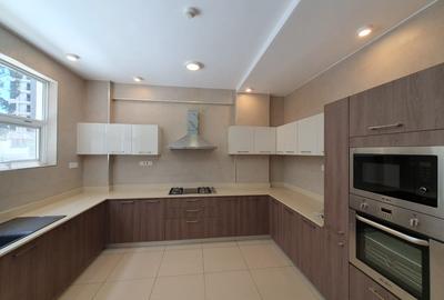 4 Bed Apartment with En Suite at General Mathenge Drive - 3