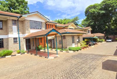 4 Bed Townhouse with En Suite at James Gichuru