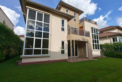 4 Bed Townhouse with En Suite in Runda