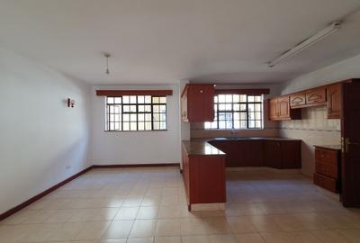 3 Bed Apartment with En Suite at Westlands Rd - 4