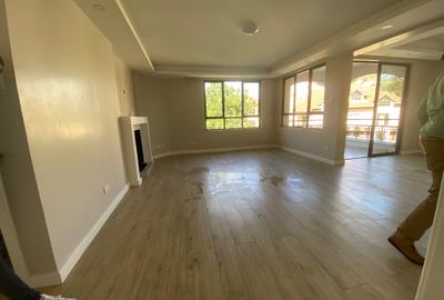 3 Bed Apartment with En Suite at Lavington - 2