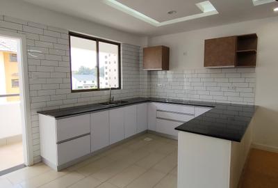 4 Bed Apartment with En Suite in Lavington - 4