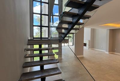 4 Bed Townhouse with En Suite in Runda - 4